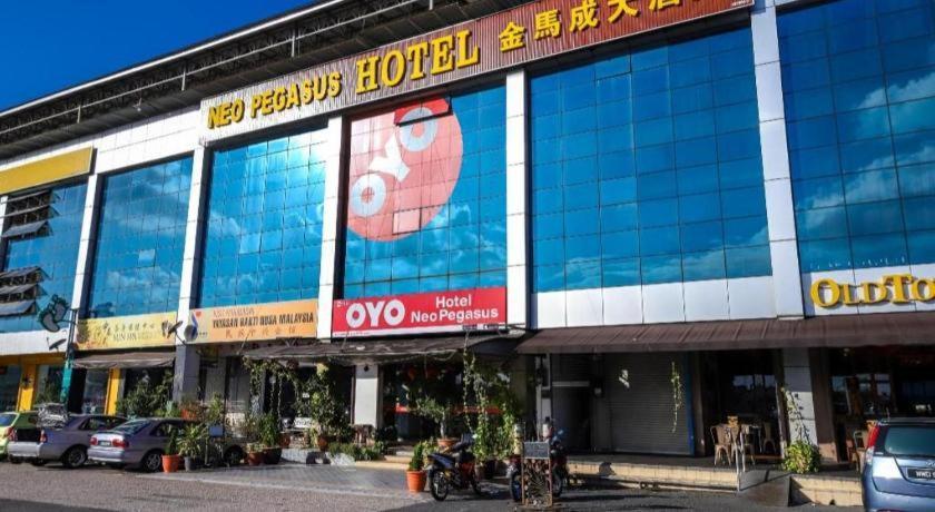 Oyo 1114 ネオ ペガサス ホテル スガマッ エクステリア 写真